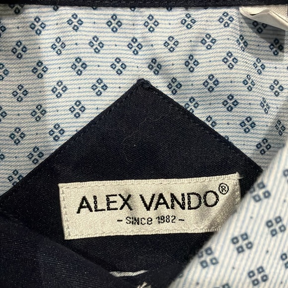 Alex Vando Men’s Button Down Shirt- Small - Picture 4 of 8